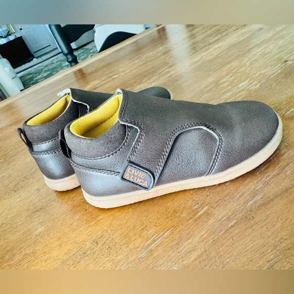 Livie and Luca Boys Boots. Size 10. EUC. - Picture 4 of 7